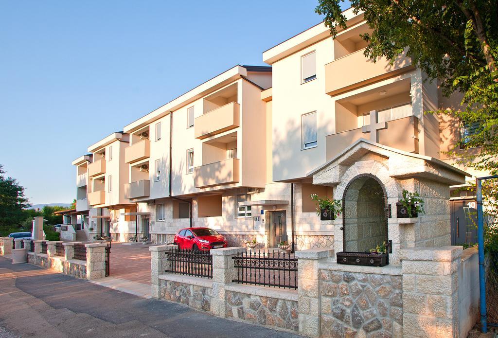 Apartments Maslina I Njivice Exteriér fotografie