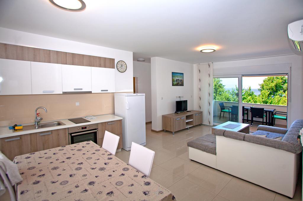 Apartments Maslina I Njivice Pokoj fotografie