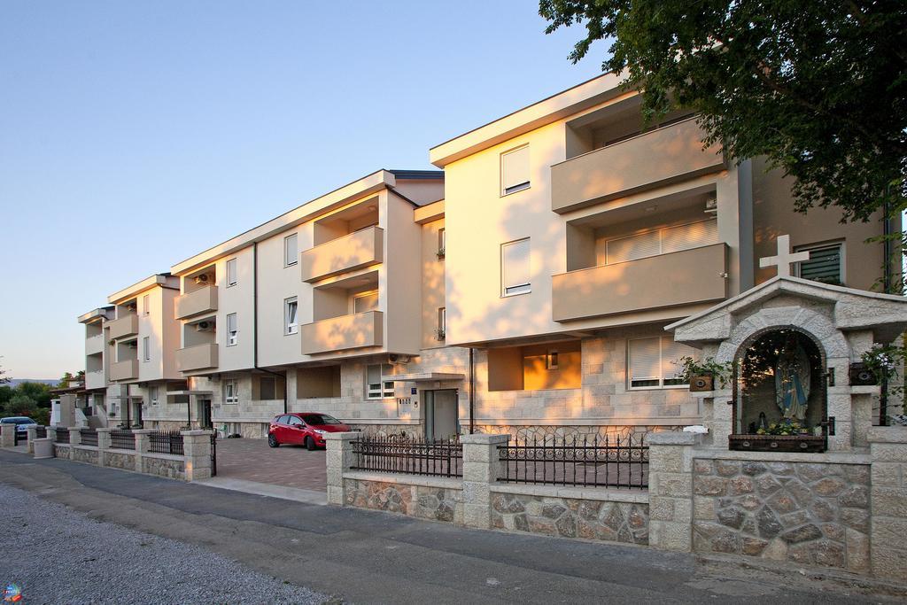 Apartments Maslina I Njivice Exteriér fotografie